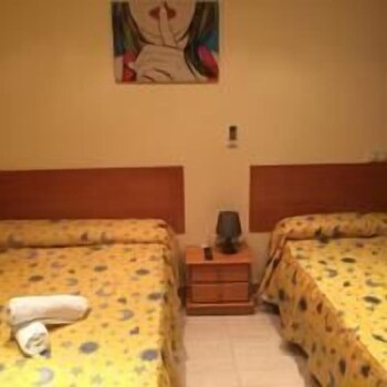 Basic Apartment (4 people) - Guestroom