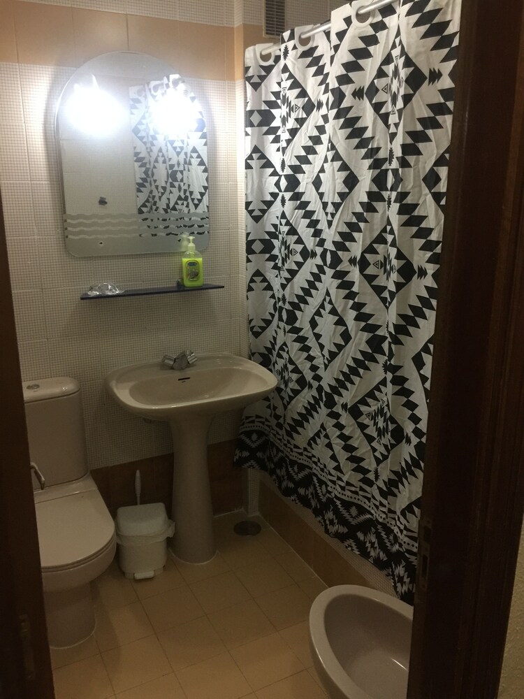 Basic Apartment (5 people) - Bathroom