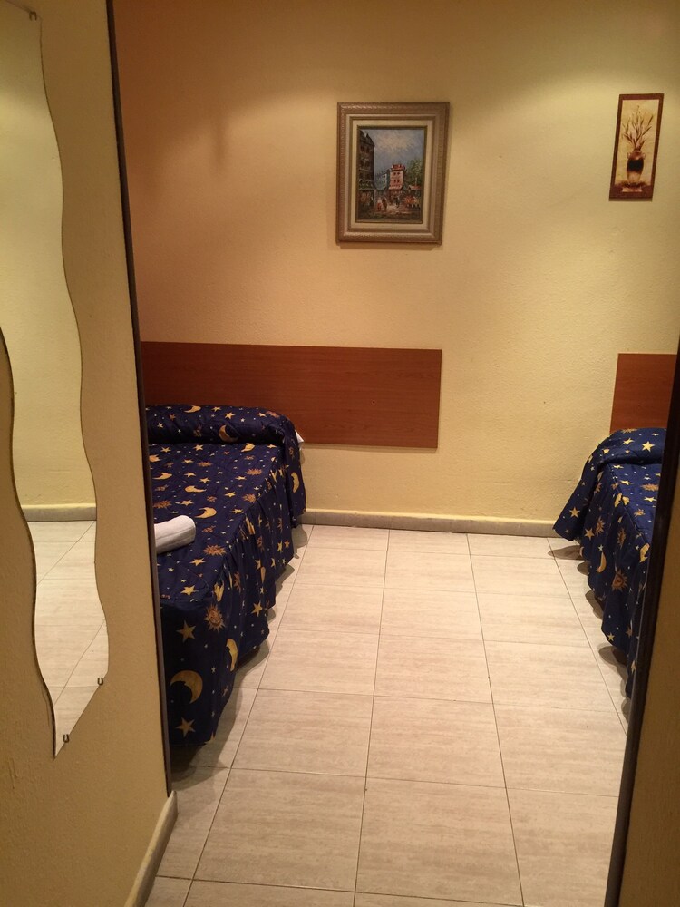 Basic Apartment (7 People) - Guestroom