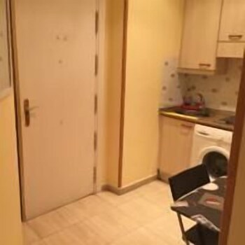 Basic Apartment (4 people) - Guestroom