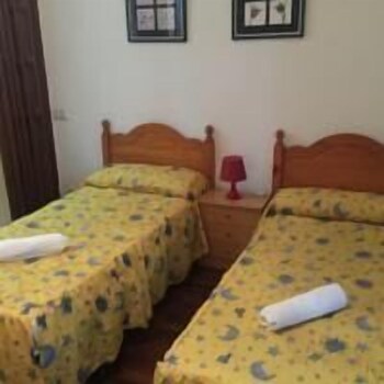 Basic Apartment (4 people) - Guestroom