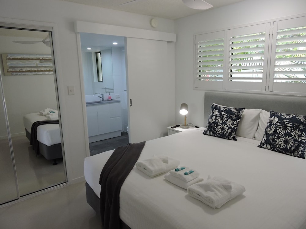 Deluxe Apartment, 1 Bedroom - Guestroom View