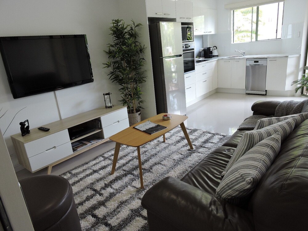 Deluxe Apartment, 1 Bedroom - Living Area