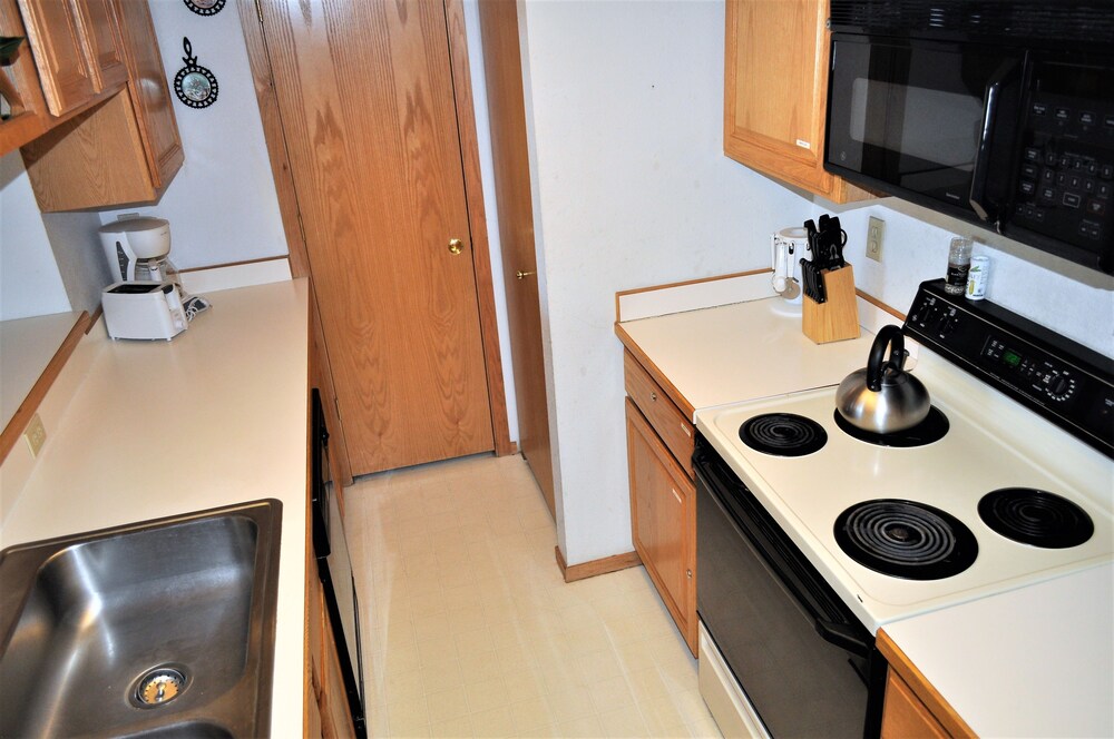 Standard Room, 2 Bedrooms - In-Room Kitchen