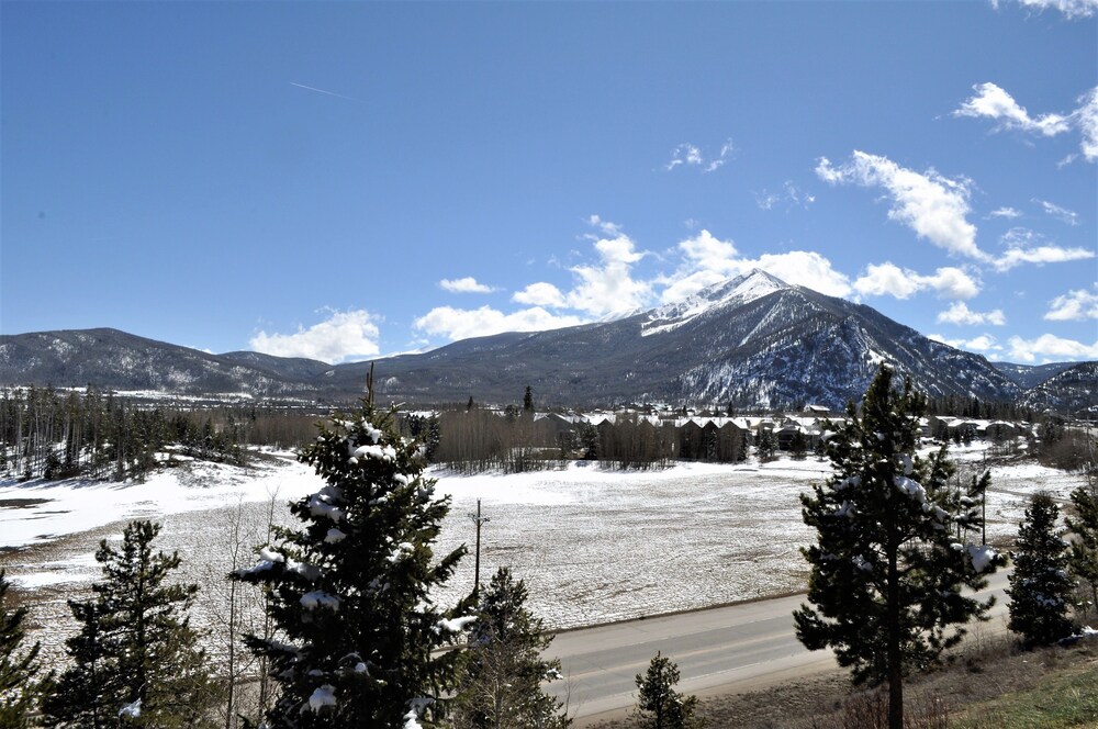 Standard Room, 2 Bedrooms - Guestroom View