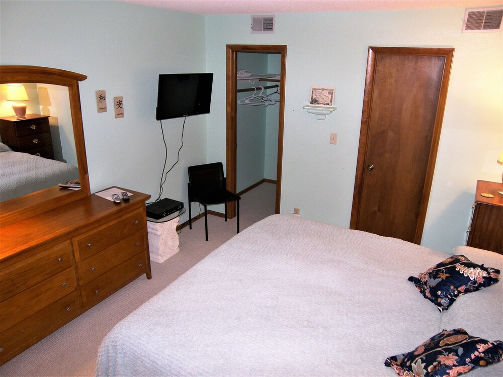 Standard Room, 2 Bedrooms - Guestroom