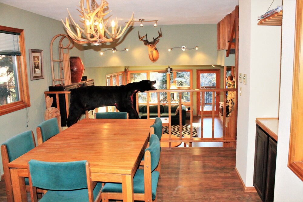 Standard Room, 3 Bedrooms - In-Room Dining