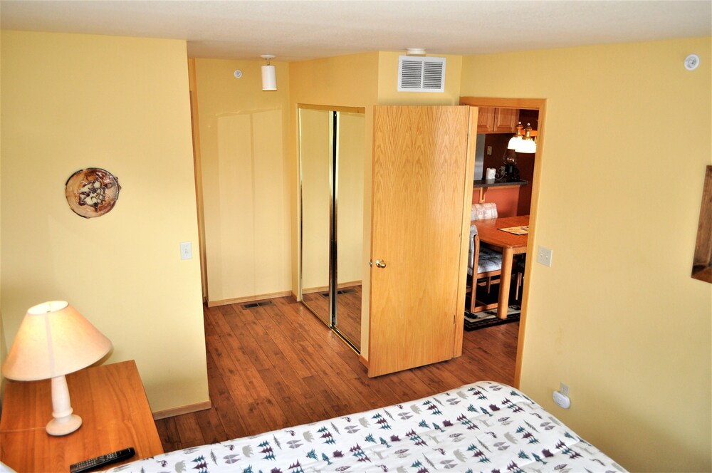 Standard Room, 2 Bedrooms - Guestroom
