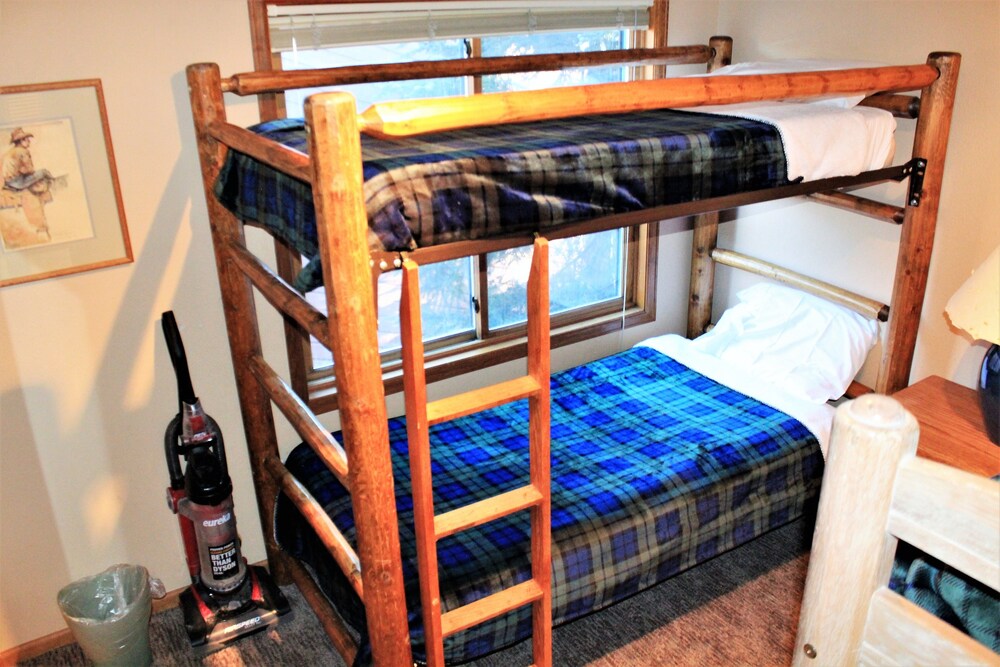 Standard Room, 3 Bedrooms - Guestroom