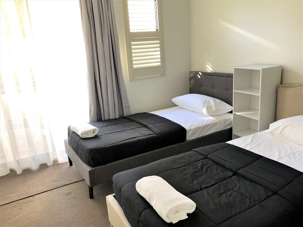 Superior Apartment, 3 Bedrooms - Guestroom