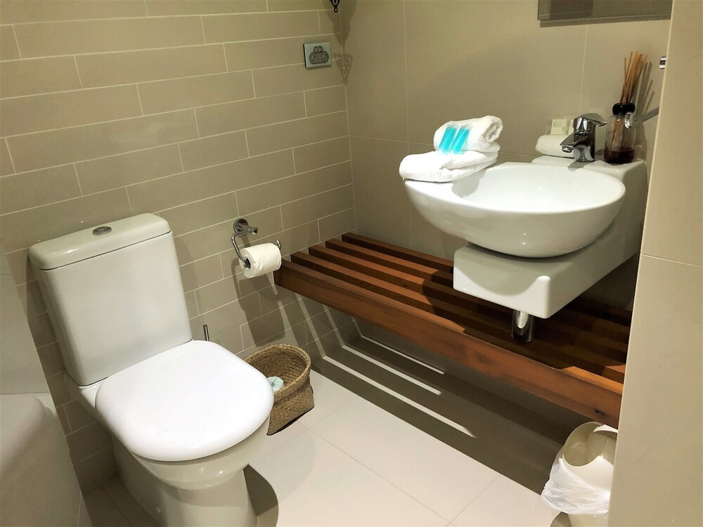 Superior Apartment, 3 Bedrooms - Bathroom