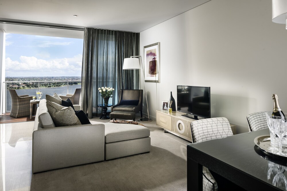 Premier Apartment, 1 Bedroom, Balcony - Guestroom