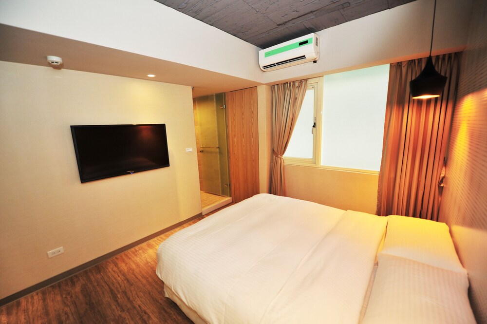 Standard Double Room - Guestroom