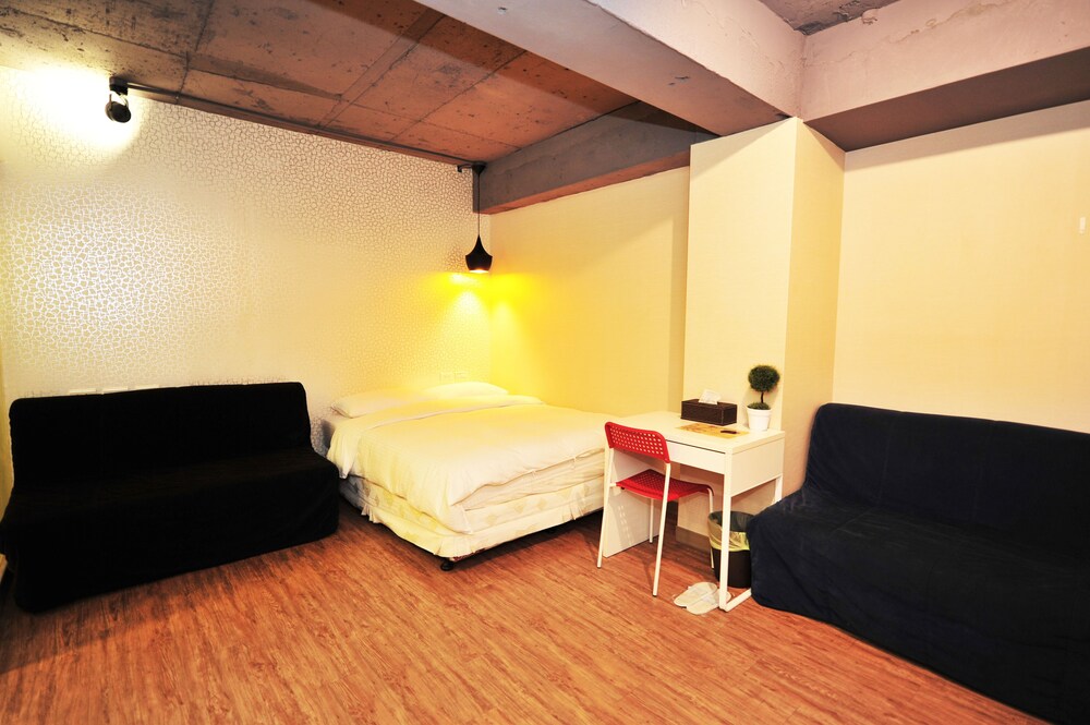 Deluxe Double Room - Guestroom