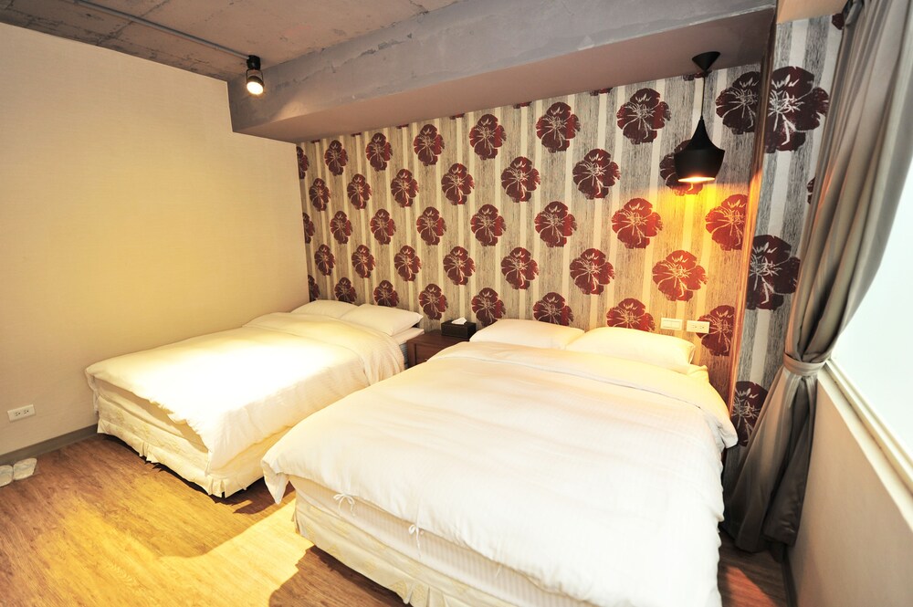 Family Room - Guestroom