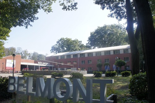 50/50 Hotel Belmont