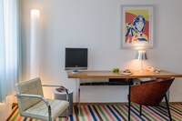 Superior Room, 1 Queen Bed, Balcony