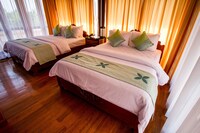 Deluxe Twin-Bedded Room