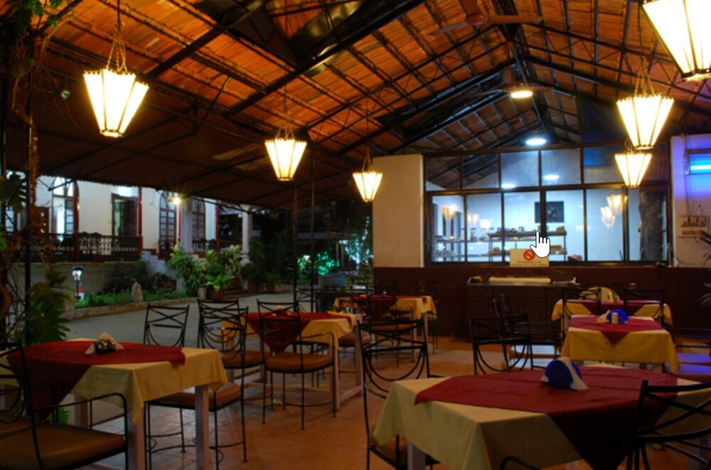 Hotel Bar
