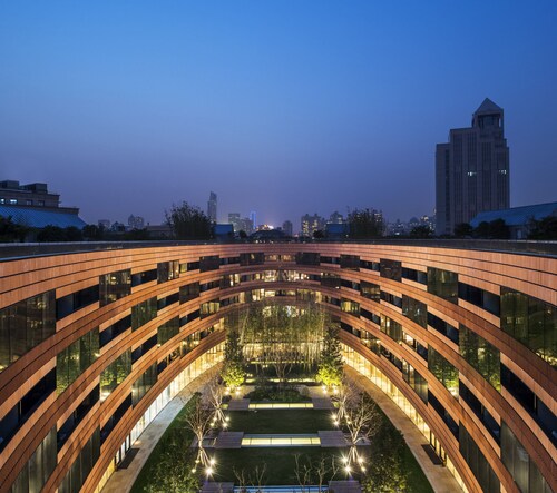 HUALUXE Shanghai Twelve at Hengshan