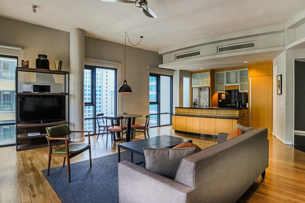 Suite, 1 Bedroom - Living Area