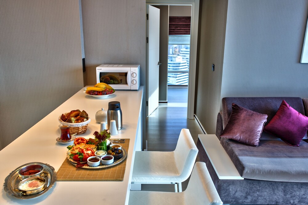 Panoramic Suite - Living Area