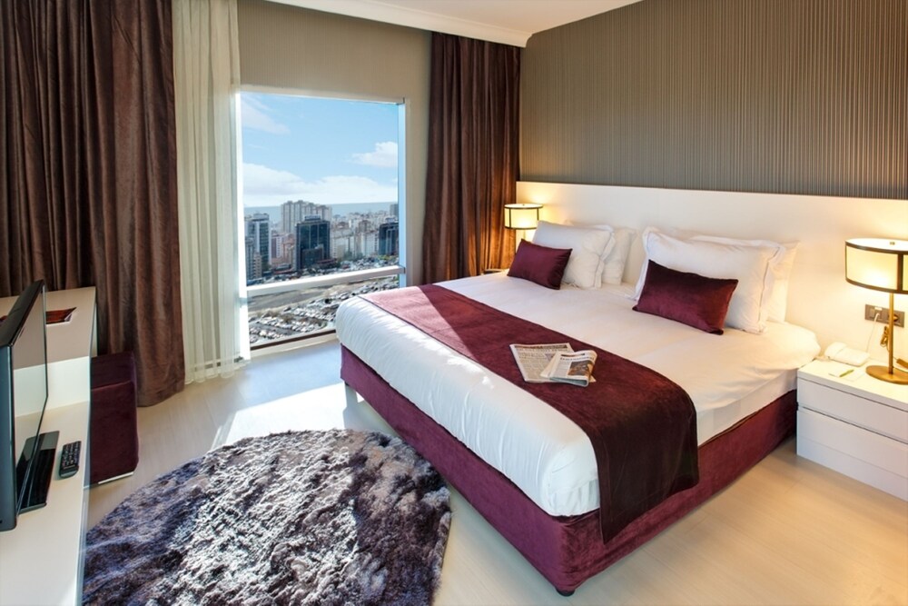 Panoramic Suite - Guestroom