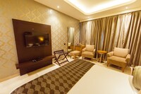 Premium Room, 1 King Bed