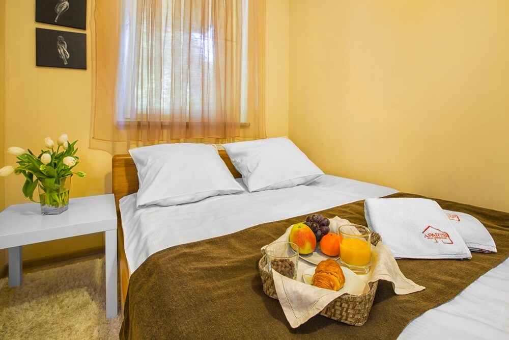Comfort Apartment (Crema) - Guestroom