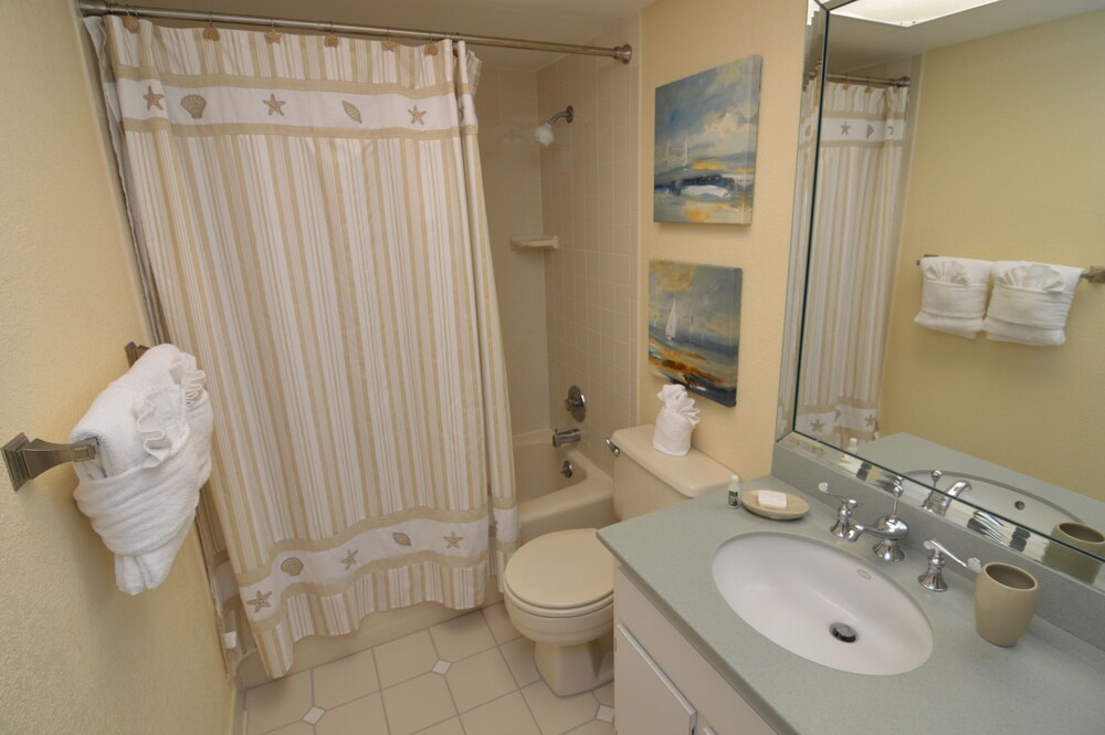 Standard Condo, 2 Bedrooms, 2 Bathrooms (waterfront) - Bathroom