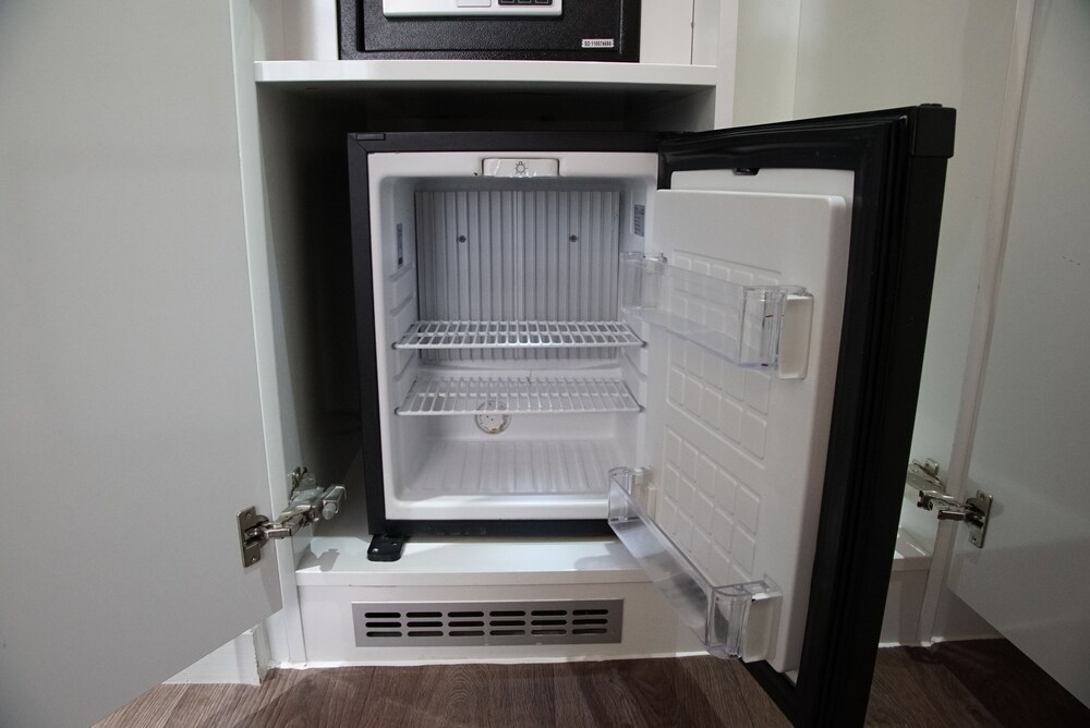 Mini-Refrigerator
