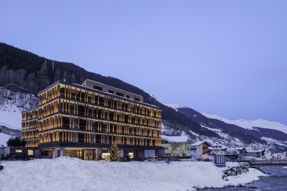 Hotel Front - Evening/Night