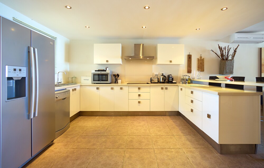 Suite, 3 Bedrooms - Guestroom