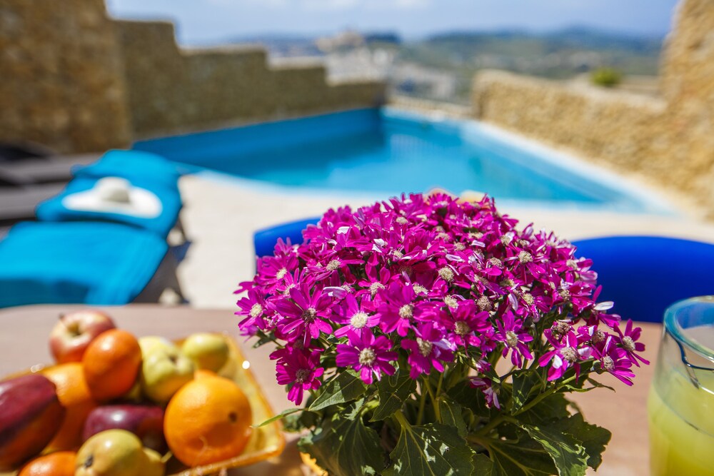 Villa, 3 Bedrooms, Private Pool - Guestroom