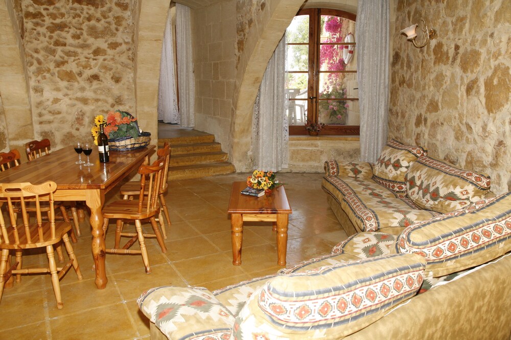 Villa, 3 Bedrooms, Private Pool - In-Room Dining