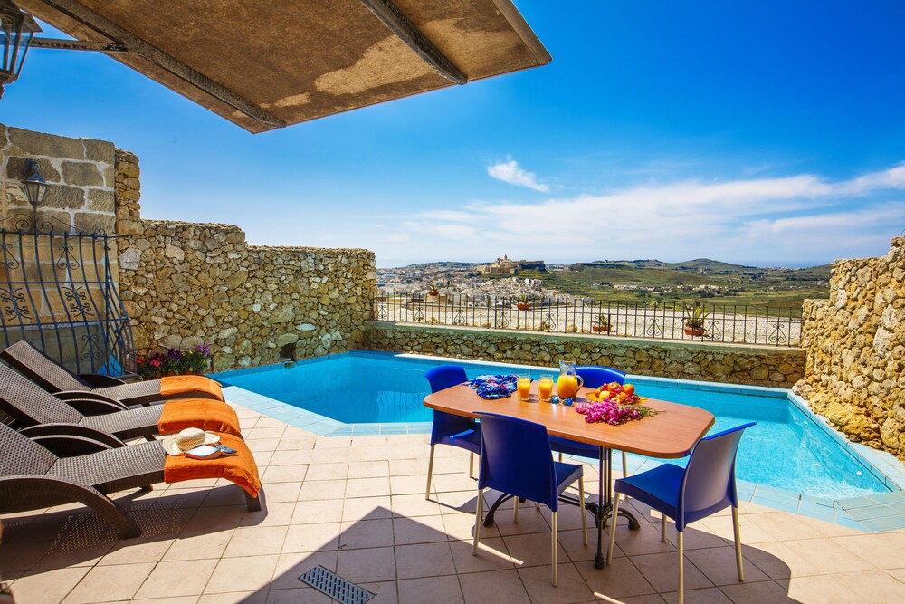 Villa, 2 Bedrooms, Private Pool - Guestroom