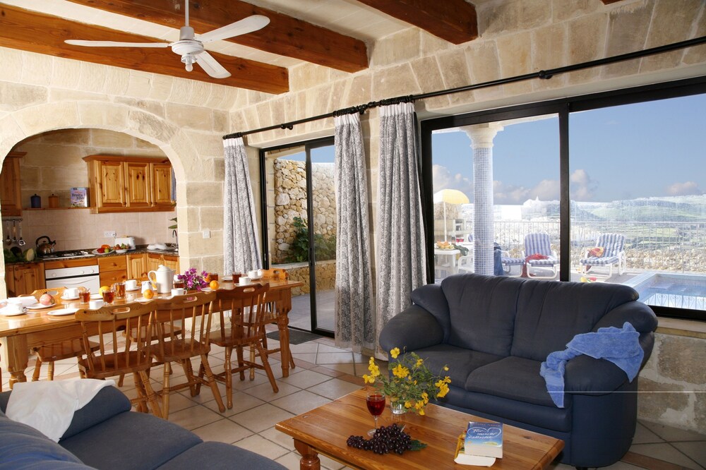 Villa, 3 Bedrooms, Private Pool - In-Room Dining