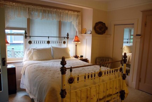 Guestroom View