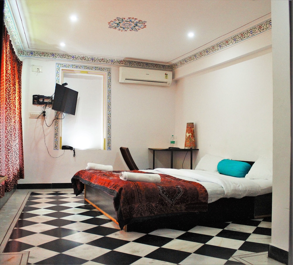 Guestroom