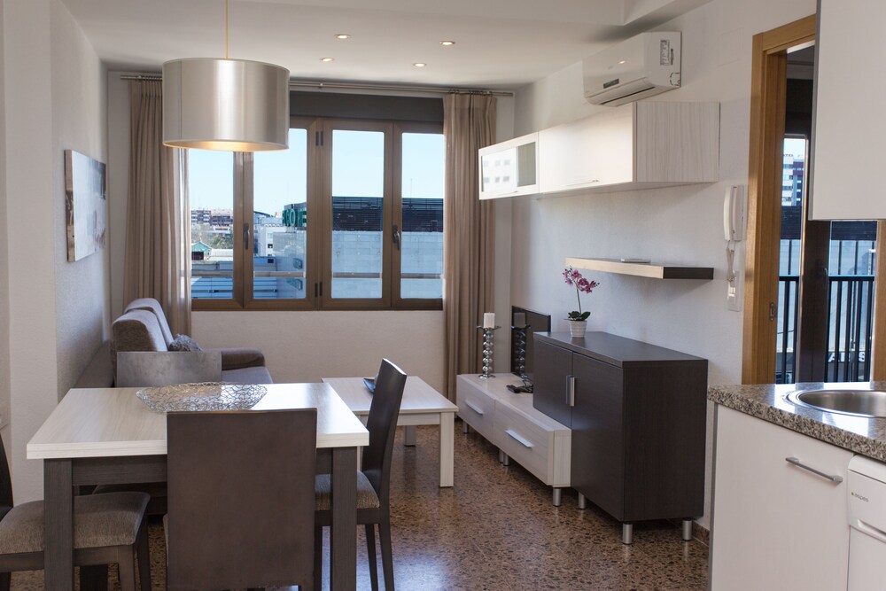 거실 (One Bedroom Apartment for 2 people)