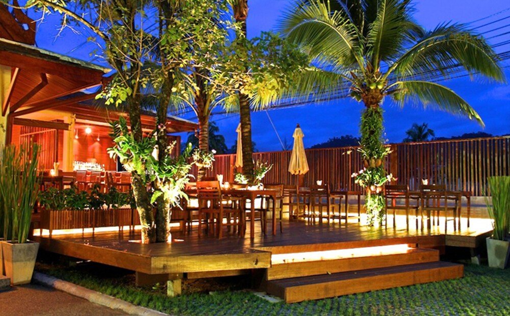 Hotel Bar