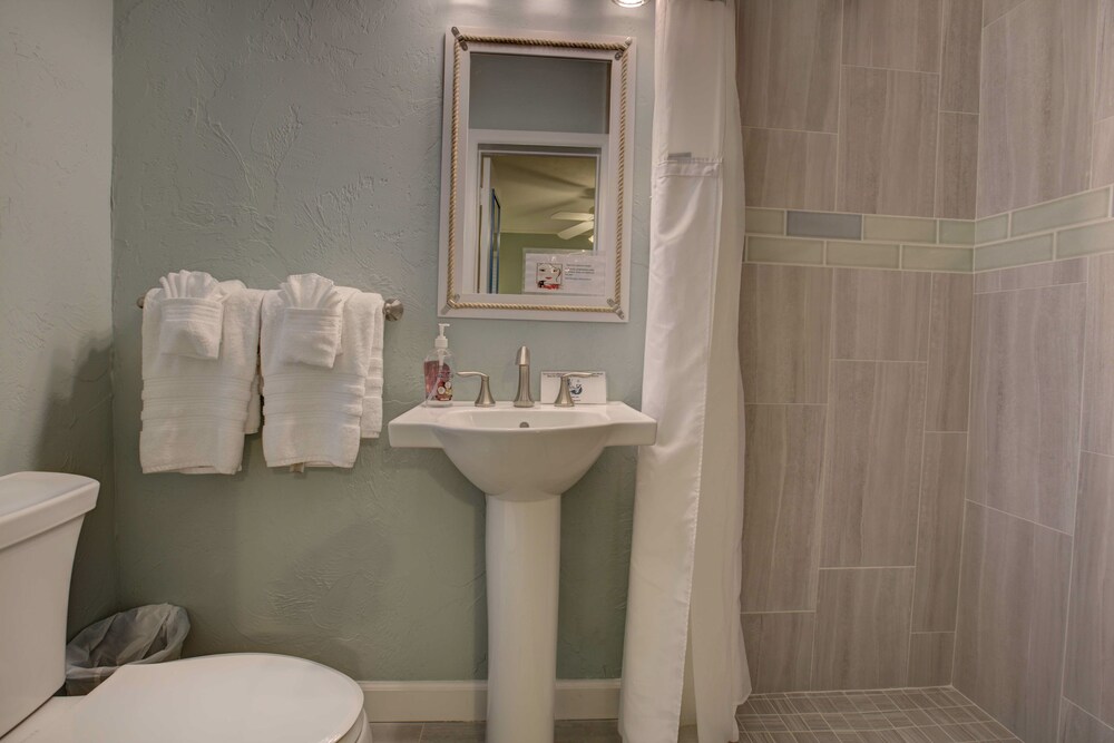 Premium Room, 2 Bedrooms, 2 Bathrooms - Bathroom