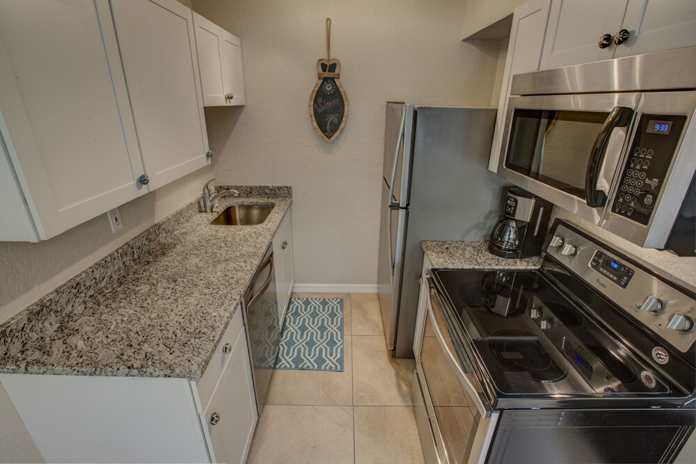 Premium Room, 2 Bedrooms (One Bathroom) - In-Room Kitchen