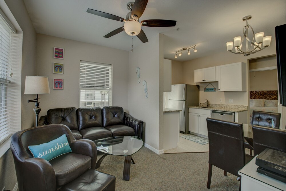Standard Room, 2 Bedrooms (One Bathroom) - Living Area