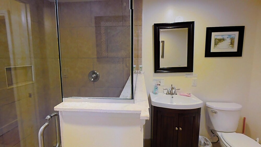 Premium One Bedroom, One King Bed - Bathroom