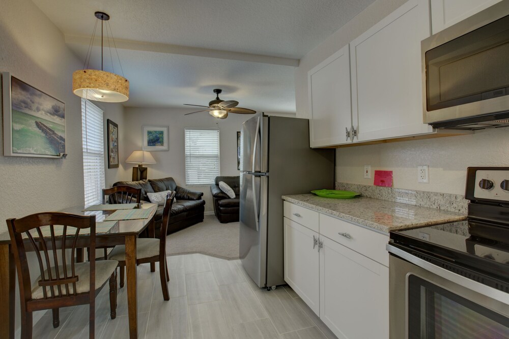 Premium Room, 2 Bedrooms (One Bathroom) - In-Room Kitchen