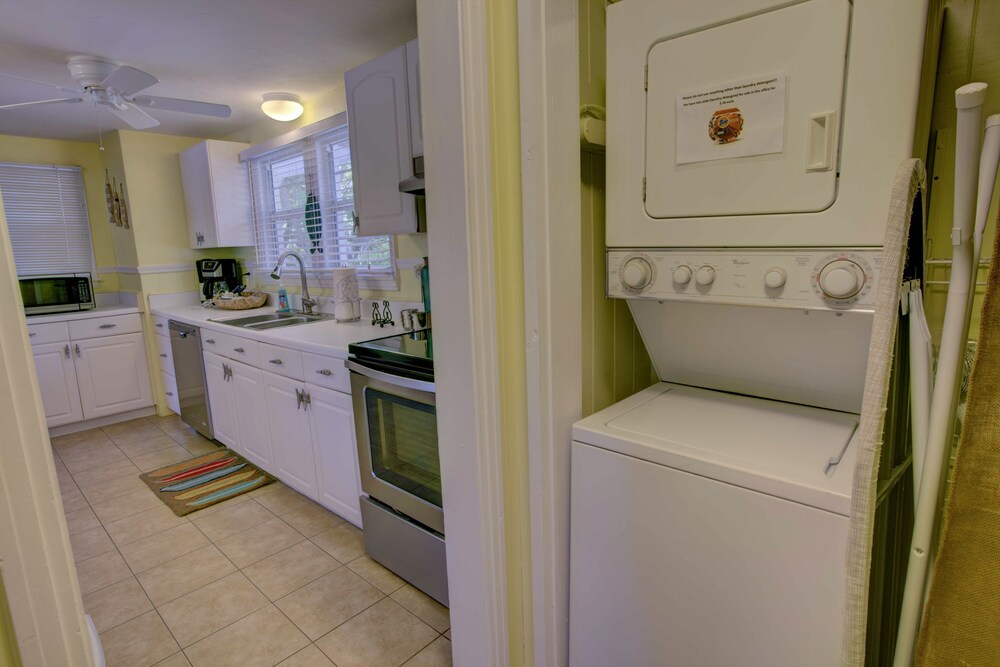 Premium One Bedroom, One King Bed - Guestroom