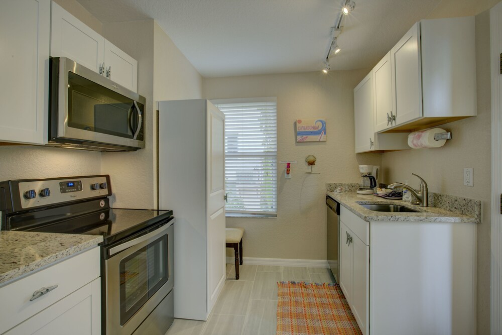 Premium Room, 2 Bedrooms (One Bathroom) - In-Room Kitchen