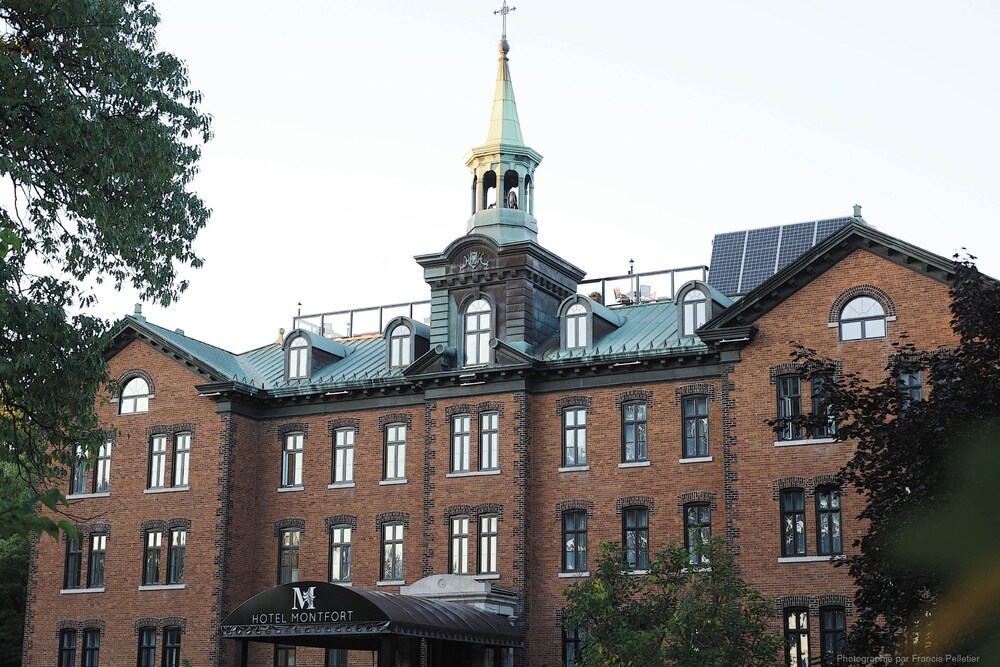 Hotel Front