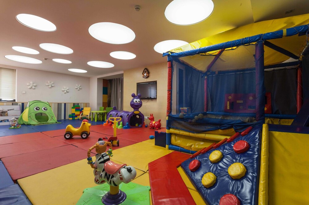 Childrens Play Area - Indoor